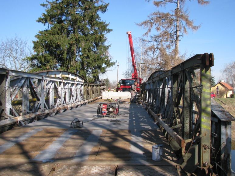 076 Oprava mostu 26.3.2012